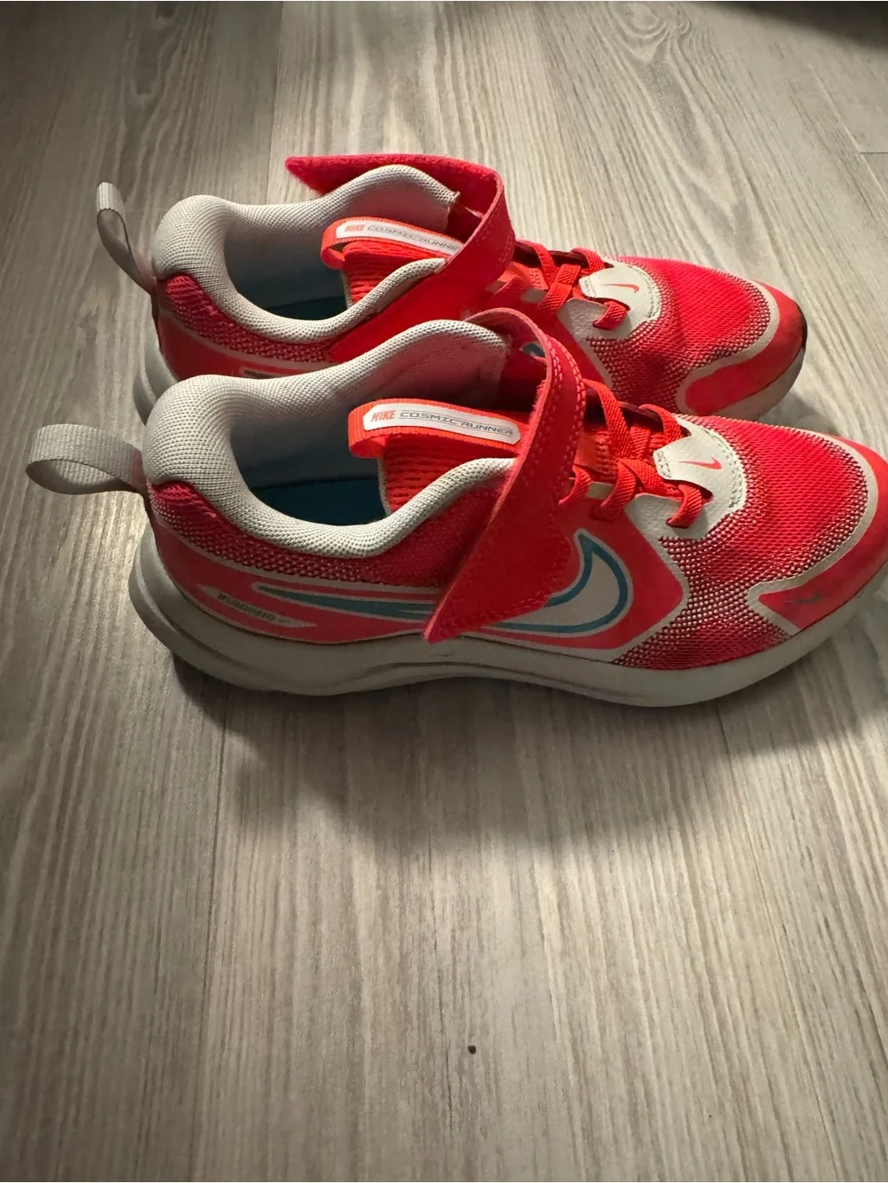 Nike Kids Red and White Hook-and-Loop Athletic Sneakers
